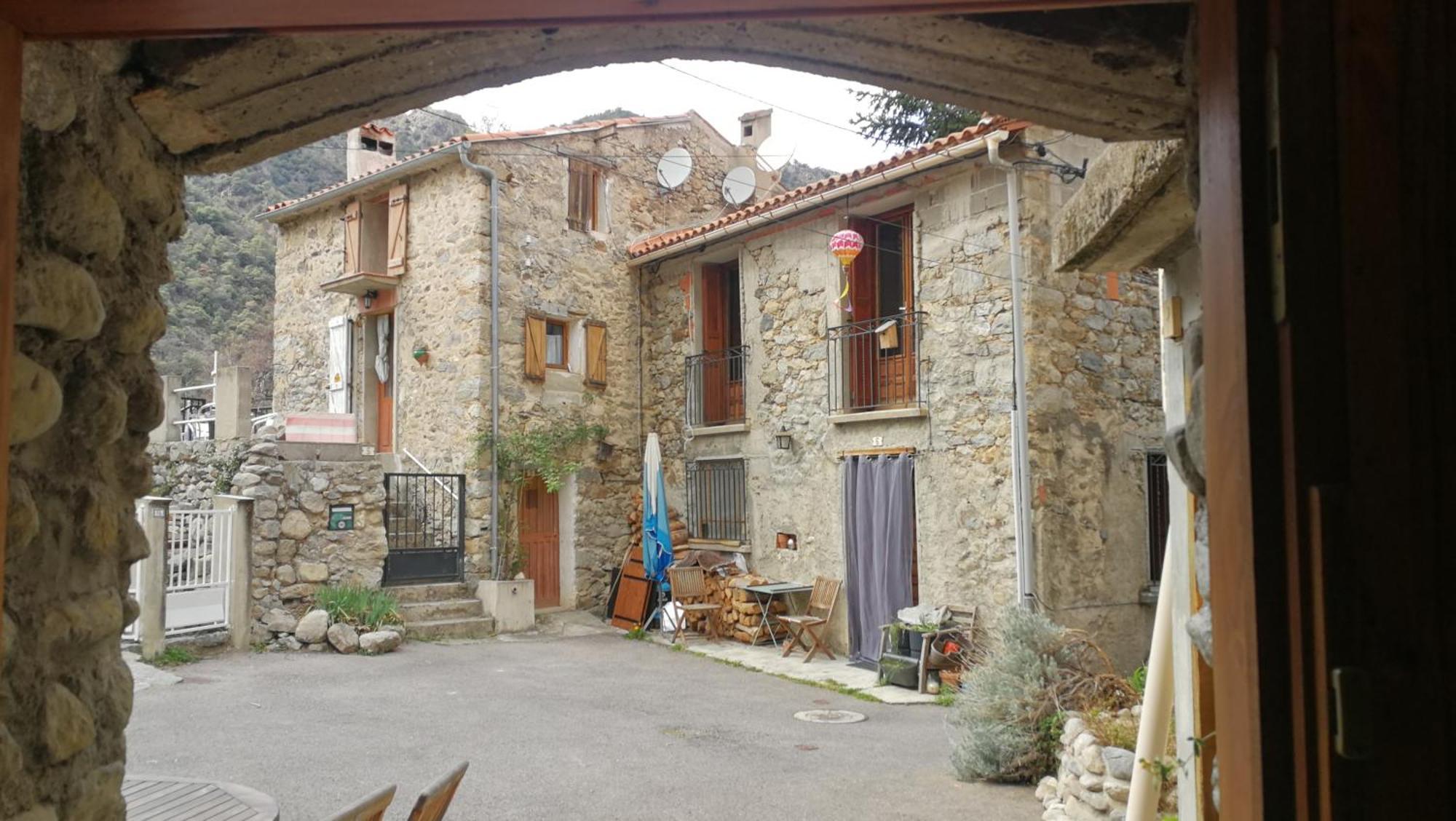 La Cirerole Casteil Exterior foto