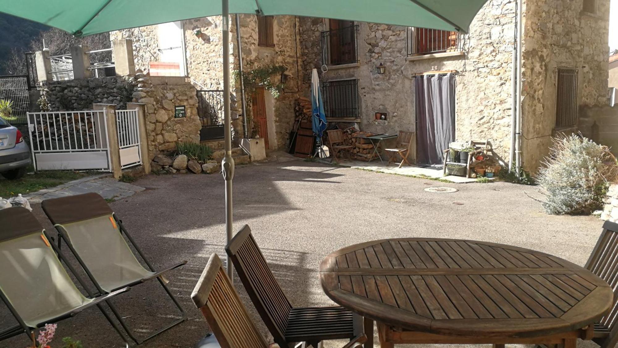 La Cirerole Casteil Exterior foto